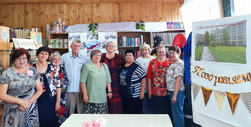 Встреча с ветеранами Мухтоловской швейной фабрики