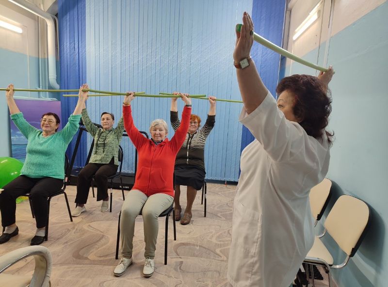  Группы здоровья помогают пожилым людям оставаться активными