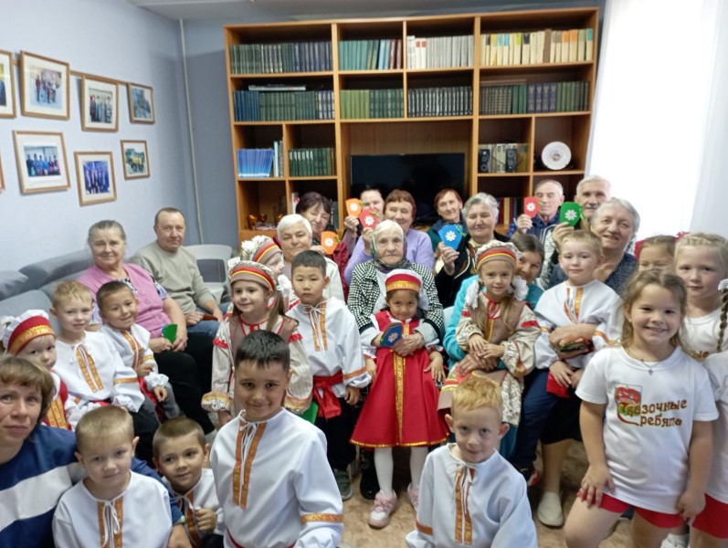 Праздничная программа