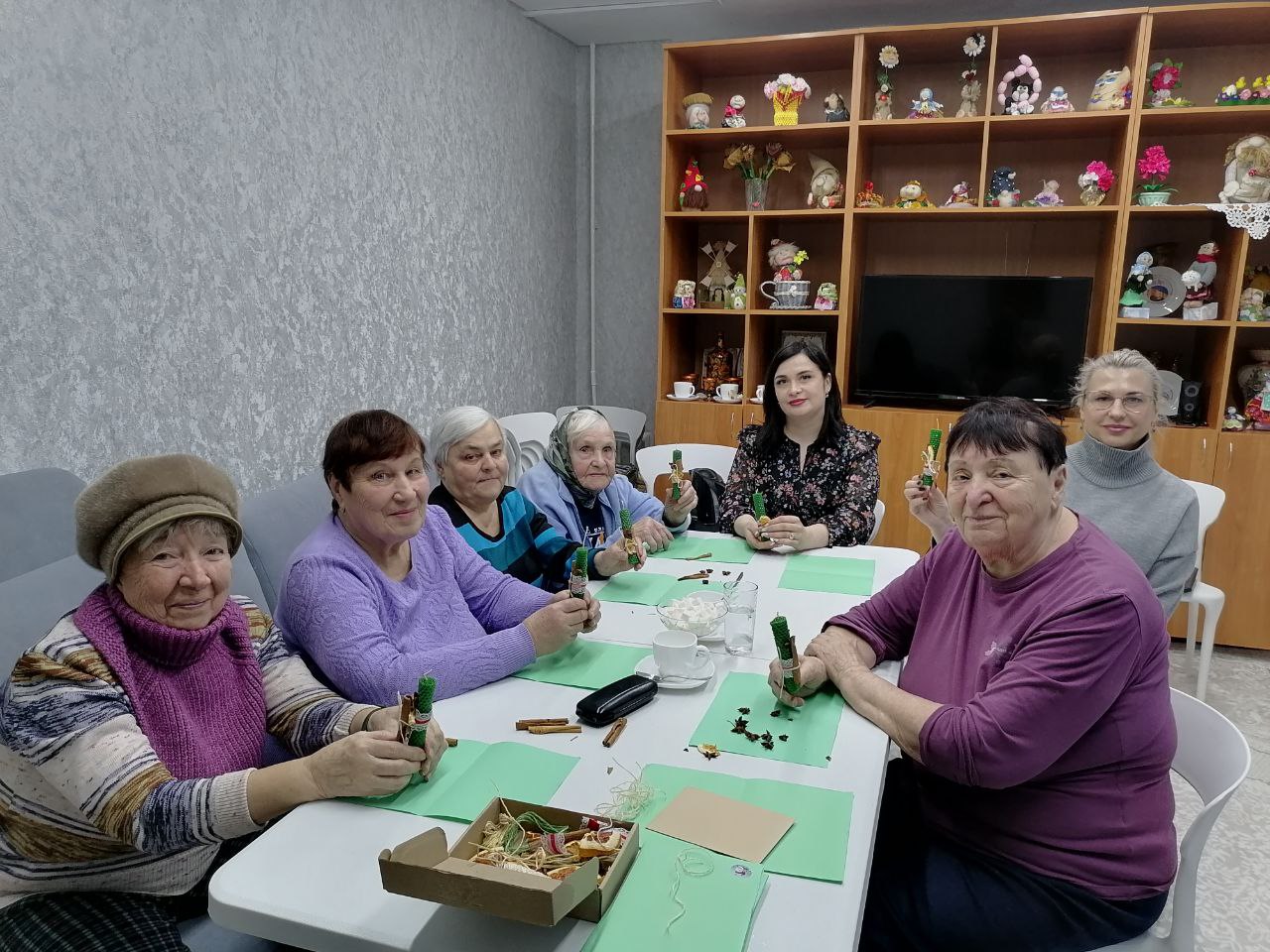 Познавательный час