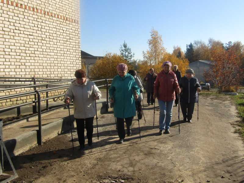 Скандинавская ходьба в Отделении дневного пребывания