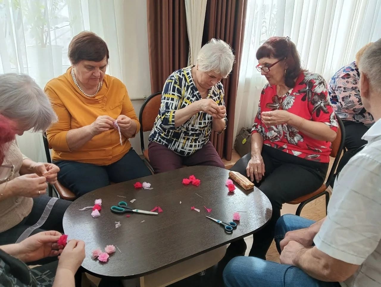 Мастер-класс по созданию цветов из органзы