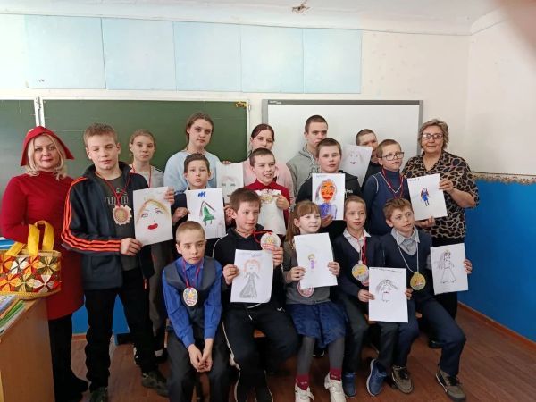 Игровая программа «Этот разноцветный мир детства»