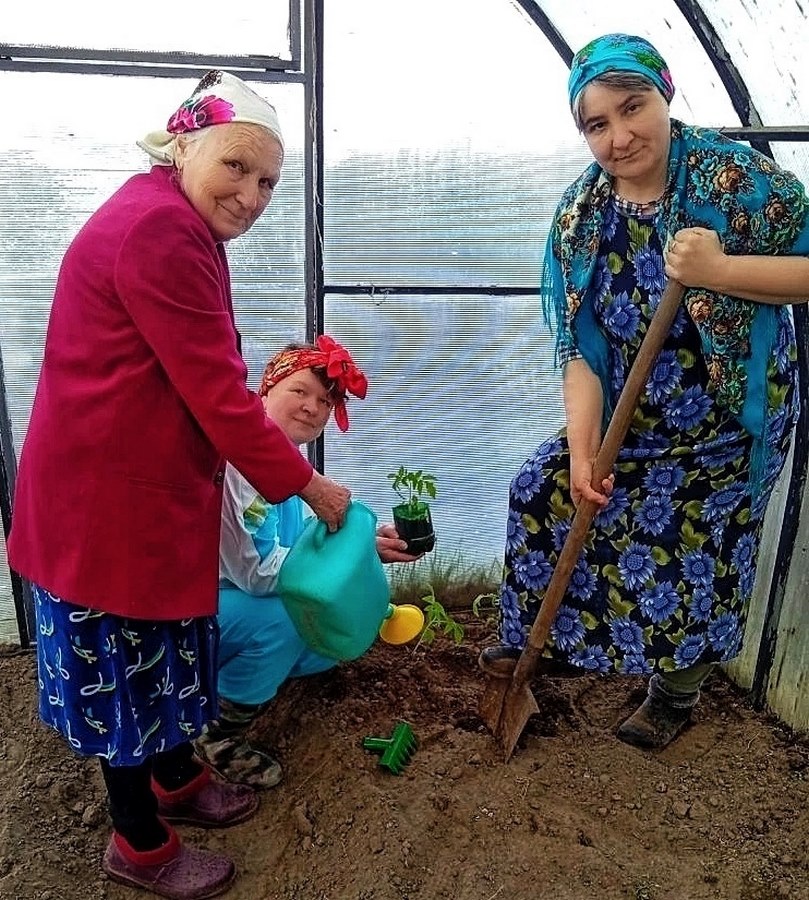 МИР! ТРУД! МАЙ!