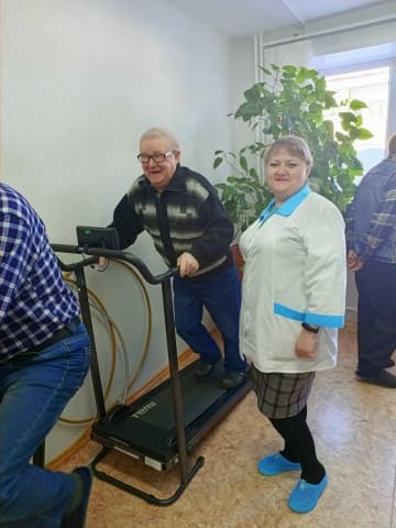 Тренировки на тренажёрах для пожилых людей 